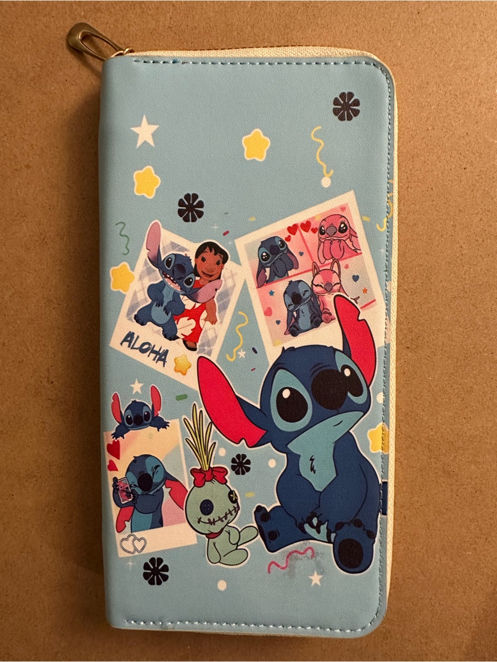 Zip Wallet with Colorful Character Prints - NWOT

Buy 1 get 1 for 50% off